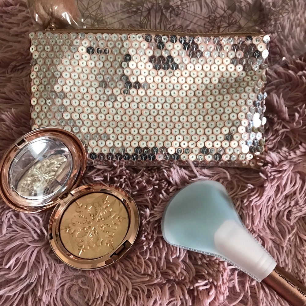 MAC limited edition holiday collection 2017